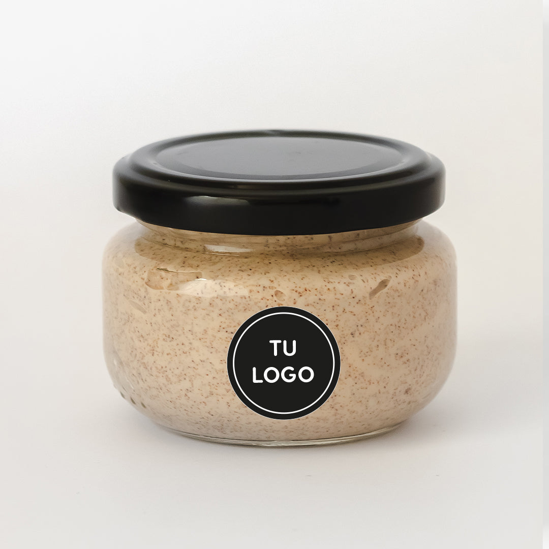 Crema Exfoliante de Cáscara de Nuez con tu propia marca