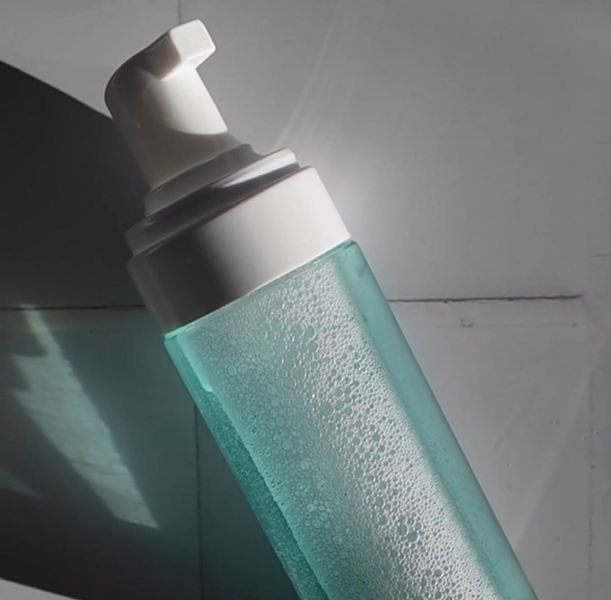 Jabón facial con ácido láctico con tu propia marca